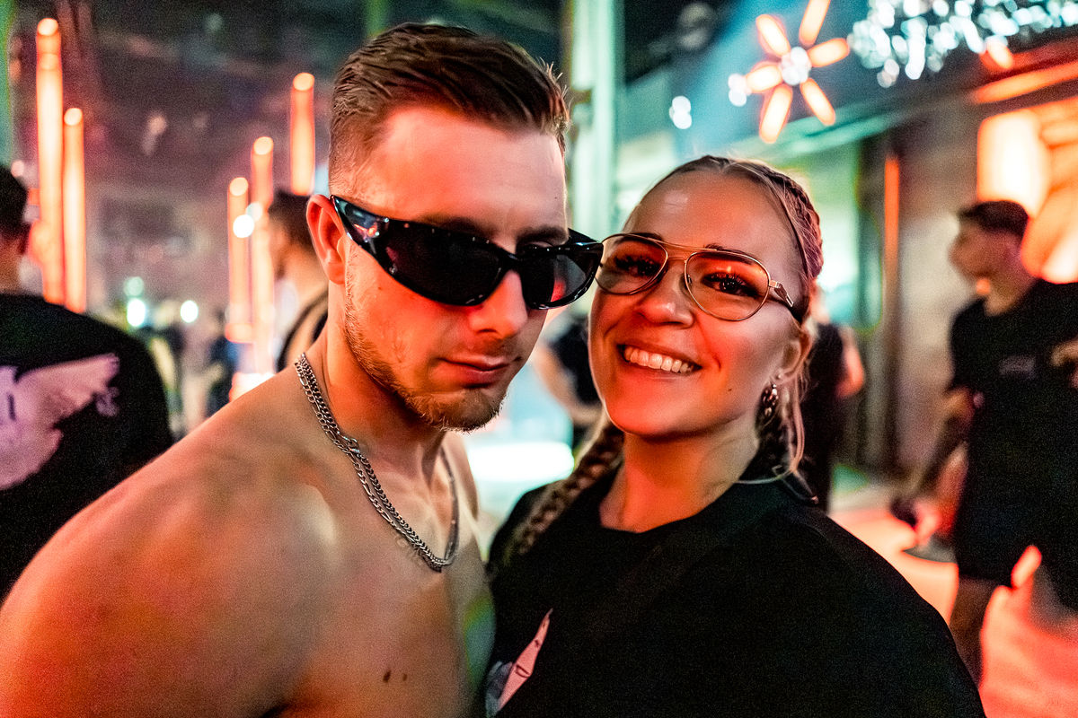 Loading... just a sec